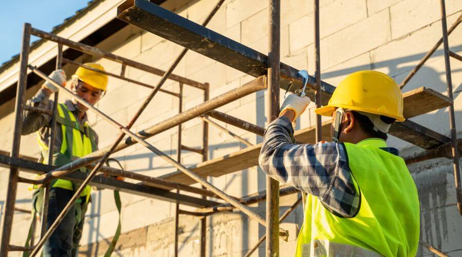 Gutter Repair and Sealing in Winnetka, CA